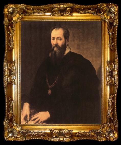 framed  Giorgio Vasari Self-Portrait, ta009-2